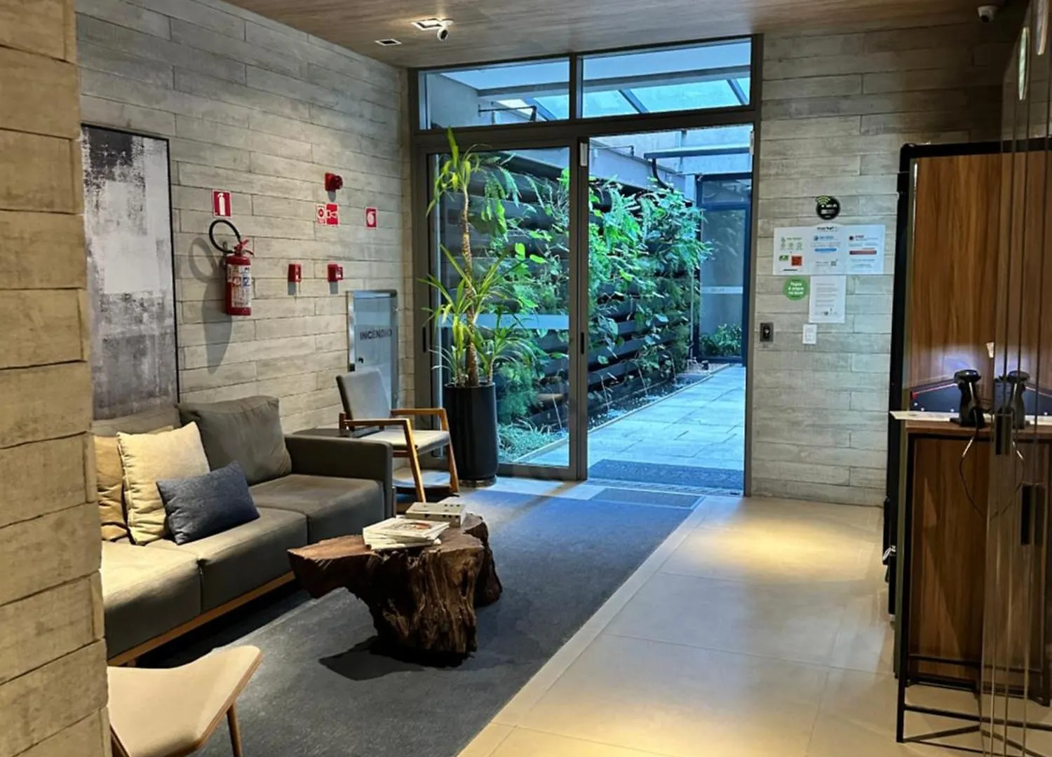Ap102 Prox Paulista Com Varanda Retiro Urbano Sao Paulo Brazil